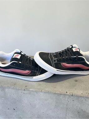 Vans Knu Skool Mens Skateboarding Casual Sneakers Black Port Red White